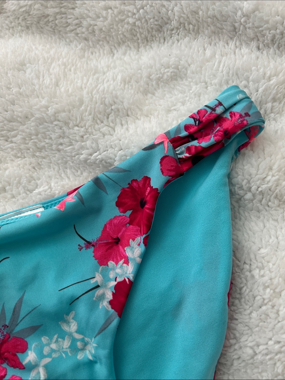H&M Bikini Bottoms with Floral Print - Picture 2 of 8